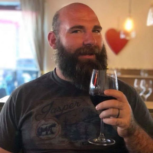 Meet your Posher, Kenneth - Picture 1 of 1